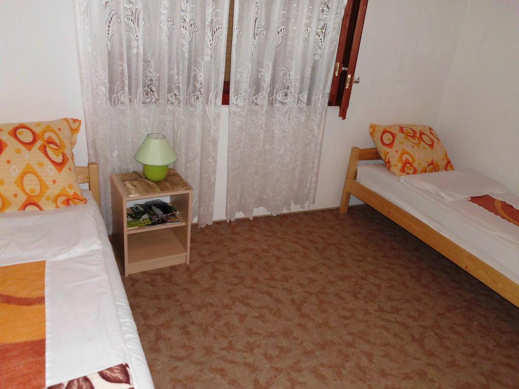 Guest House Krga Korenica Værelse billede